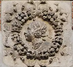 Médaillon Renaissance (provenance : hôtel de Pins - Nicolas Bachelier)