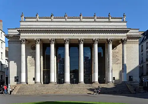 Le théâtre Graslin, dû à Mathurin Crucy, construit au XVIIIe&nbsp;siècle.