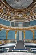 Salle du théâtre vue depuis la scène
