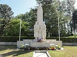 Monument aux morts.