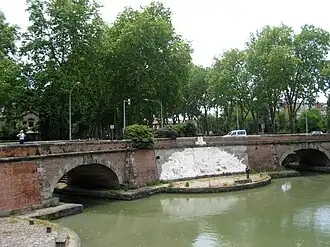 Ponts sur le canal du Midi et le canal de Brienne