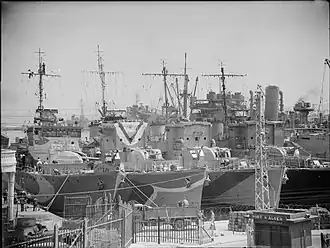 illustration de HMS Lauderdale (L95)