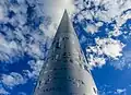 The "Spire" vu d'en bas.