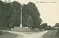 Thorigné ː le calvaire au début du XXe siècle (carte postale).