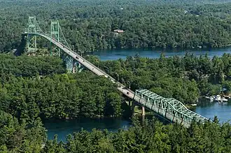 Vue du pont des Mille-Îles en 2015.