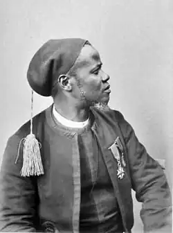Photographie d'un tirailleur sénégalais.