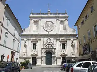 Basilique Saint-Nicolas de Tolentino avec les Fresques de la Grande Chapelle des XIVe et XVe&nbsp;siècles.