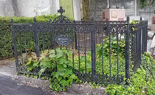 Tombe de la guerre de 1870,soldats français (division 5).