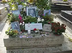 Tombe de Serge Gainsbourg et ses parents.