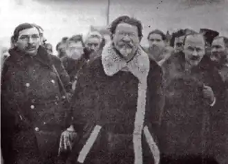 Tomski, Kalinine et Boukharine, pendant le transport du corps de Lénine de la gare à la maison des syndicats, le 23 janvier 1924.