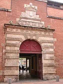 Portail du collège de l'Esquile.