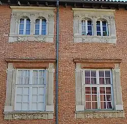 Fenêtres sur cour.