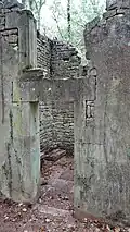 Porte d'entrée.