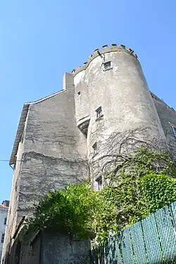 L'ancienne tour Genebrias.