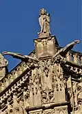 L'ange de saint Matthieu, au sommet de la tour.