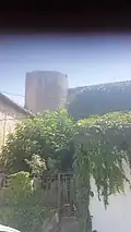 Tour du château de Sallèles.