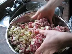 Préparation de la garniture.