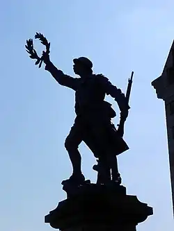 Le Poilu victorieux de Trédarzec