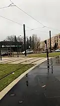 Voies sur l'avenue de la Croix-Rouge.