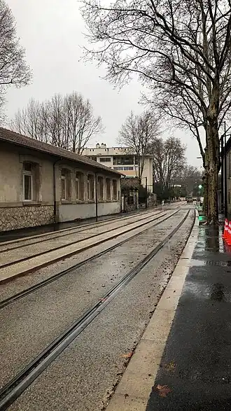 Voies sur l'avenue de Tarascon.