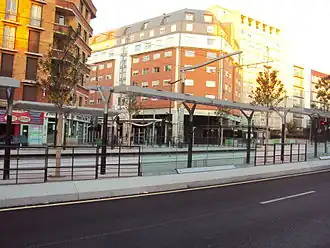 Station du tramway Porte des Lilas.