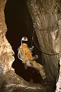 Sommet de puits dans le gouffre T10 (Torca de la Laureola).