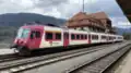 Voiture-pilote ABt n°985 en gare de Vallorbe