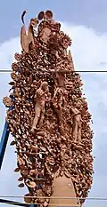 Arbre de Vie du Jardin d’Eden avec Adam et Eve, grande sculpture en plein air à Metepec.