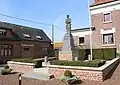 Le monument aux Morts.