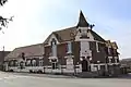 La mairie.