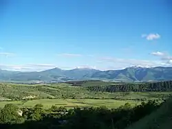 Massif et plaine de Trialeti.