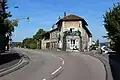 La RN 135 direction Bar-le-Duc. À droite, la route de Guerpont.