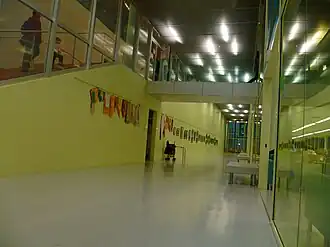 L'intérieur.
