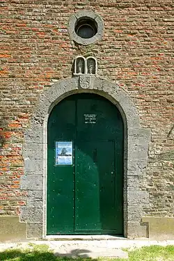 La porte en 2010.