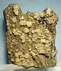 Russie, 5.3 x 4.6 x 4.3 cm.