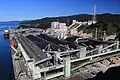 Centrale thermique de Tsuruga&nbsp;(ja), fonctionnant au charbon.