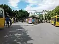Station de bus et véhicules appartenant à la Transtu