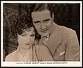 Julia Faye et Kenneth Thomson.