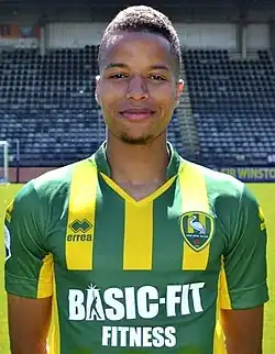 Image illustrative de l’article Tyronne Ebuehi