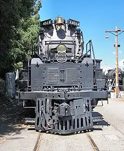 L'avant de la 4014 avec son Pilot&nbsp;(en) anti-encastrement.