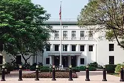 Ambassade à Manille.