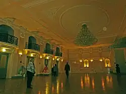l'intérieur.
