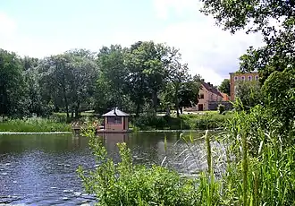 "Ulvsund" et le château d'Ulvsunda en arrière-plan.