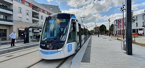 Un Citadis 405, à la station Orly - Gaston-Viens.