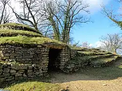 Tumulus F0, de la nécropole de Bougon.