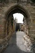 Une des portes du vieux Buisson.