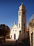 Église de l'Annonciation et monument aux morts.