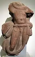 Nagaraja, le roi-serpent. empire kouchan, IIe&nbsp;siècle. Région de Mathura. Grès rouge. Musée Guimet.