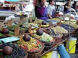 Le marché.