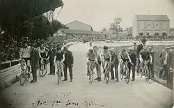 1927.